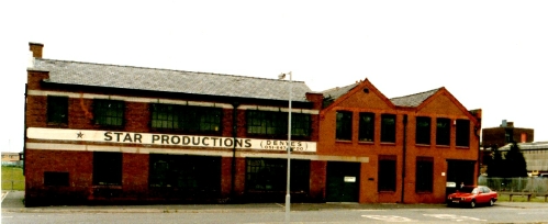 1990 the last days of Star Works, can you spot Frank beside his car?